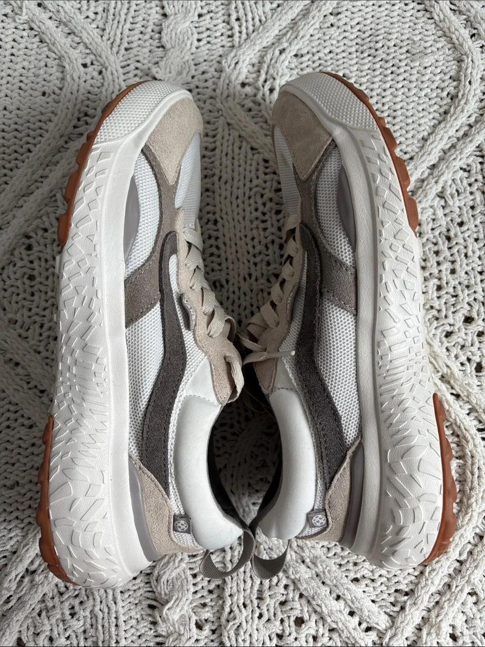 Vans Ultrarange Sneakers (Women’s)